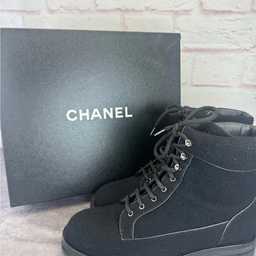 Chanel $1450 Wool Lace Up Black Biker Ankle Boots 9
